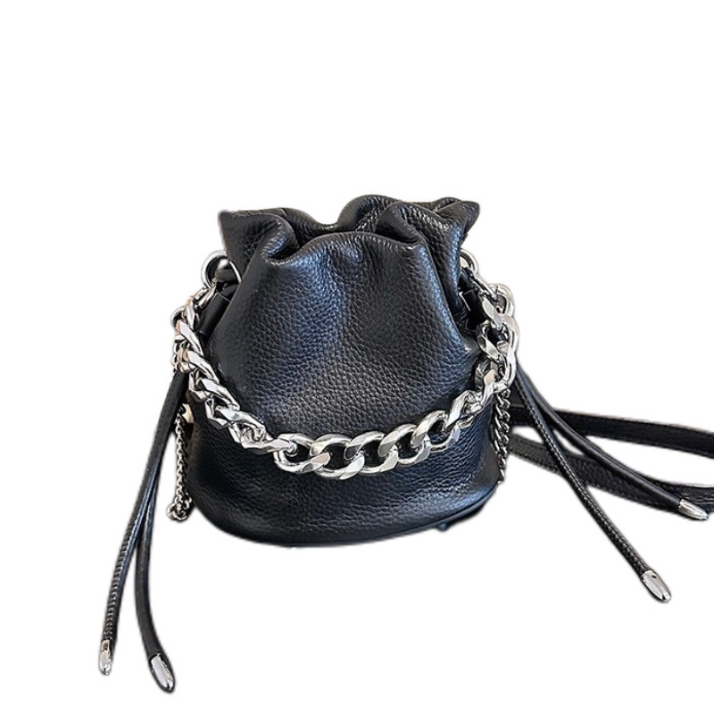 New women's genuine leather handbag, fresh and simple drawstring shoulder bag, fashionable and versatile, high-end chain crossbody bucket bag.
