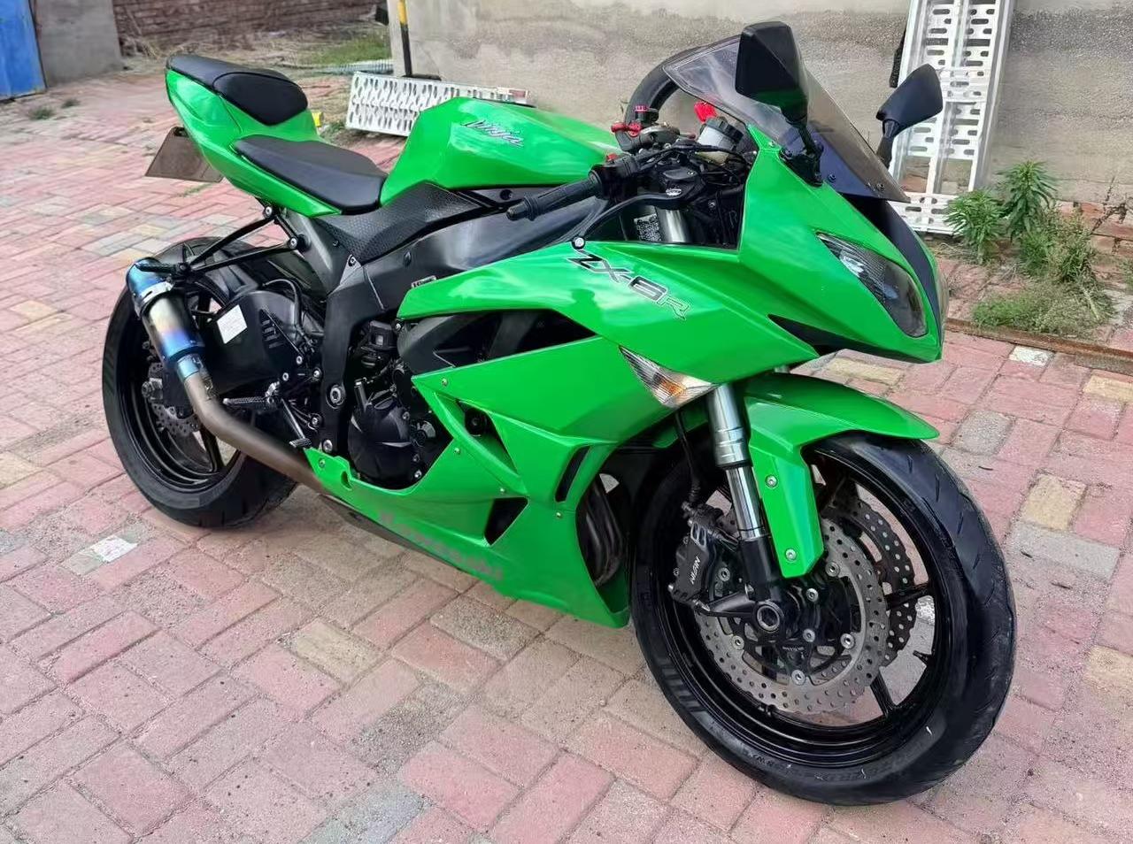 Kawasaki 09-12 ZX-6R