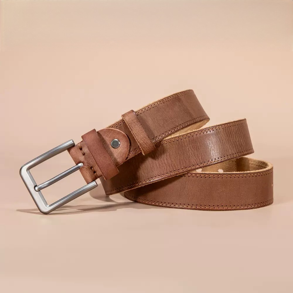The factory supplies genuine leather belts, men's style, vintage, made of real leather, suitable for boutique wholesale.