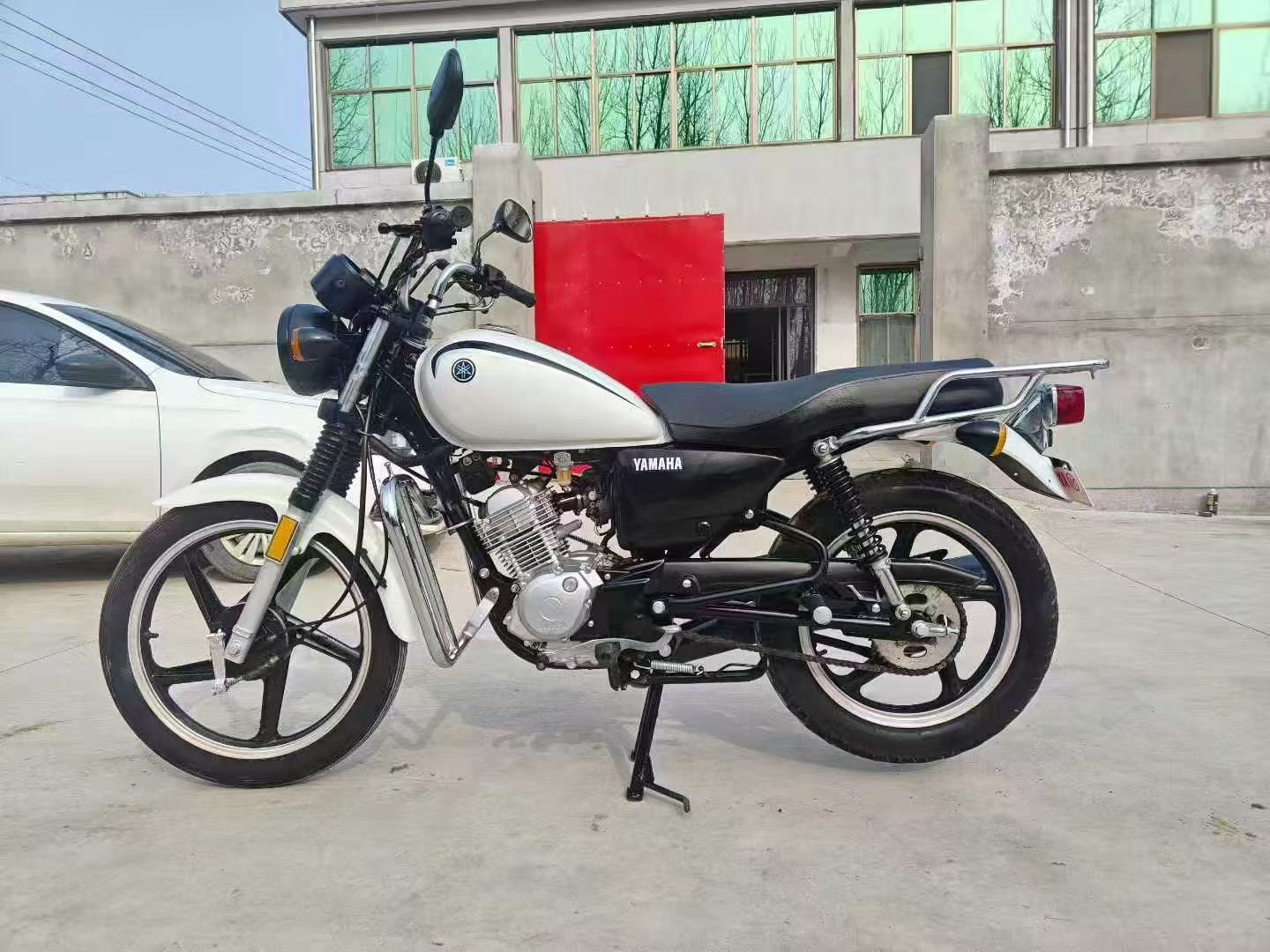 Yamaha YB125SP