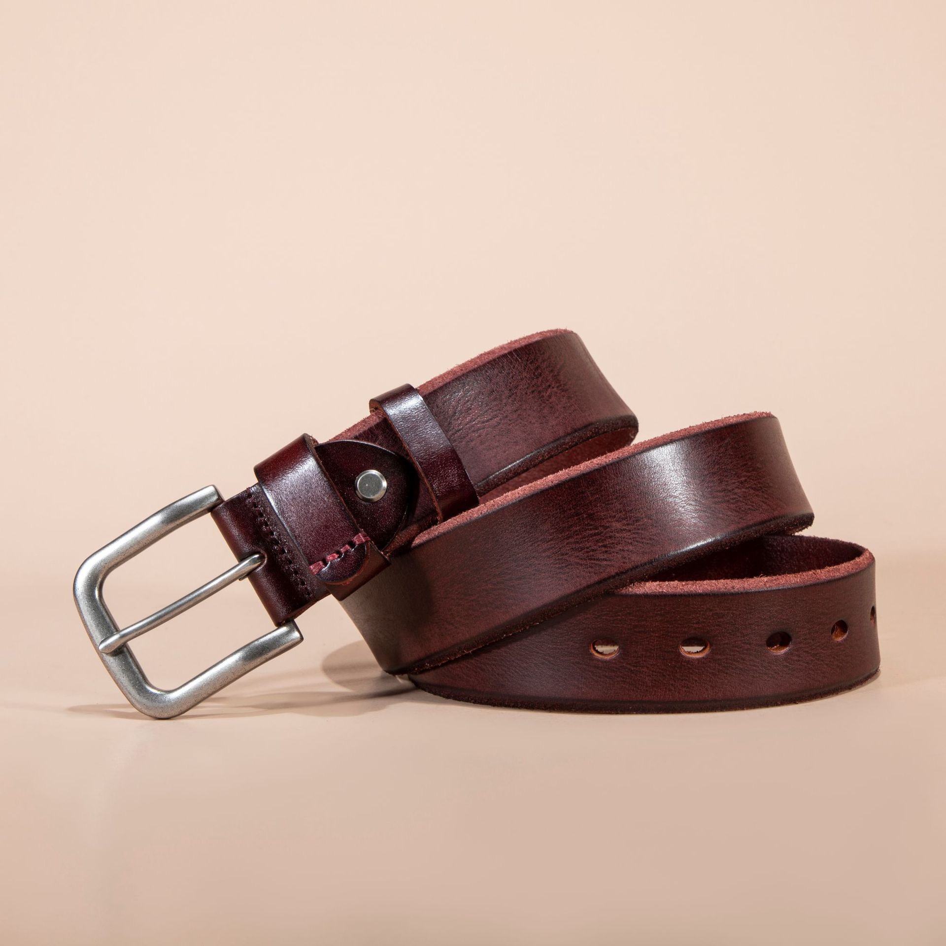 High-quality genuine leather men's belts, vintage silver buckle pure cowhide belts wholesale supplier